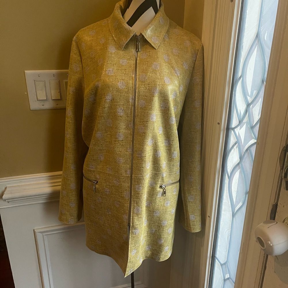 NWOT Madison yellow with white polka dots soft polyester Long jacket Size XL